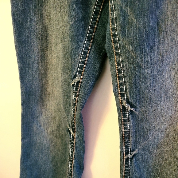 Plus Size 32 Seven7 Women's Distressed Bootcut Denim Jeans - Picture 8 of 16